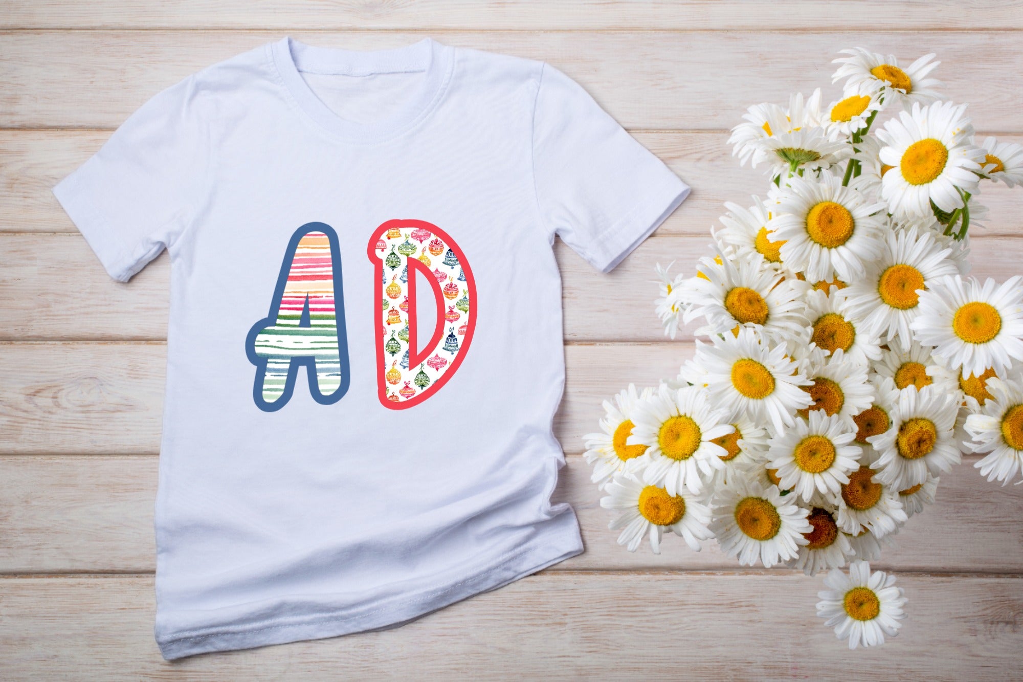 T-Shirt with 2 Initials - Christmas patterns